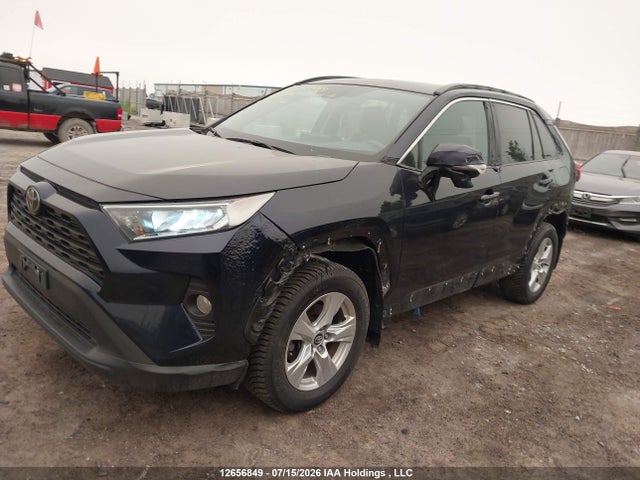 2T3W1RFV8KC003940 Toyota Rav4 Xle