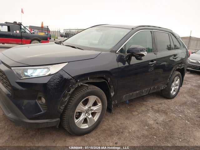 2T3W1RFV8KC003940 Toyota Rav4 Xle