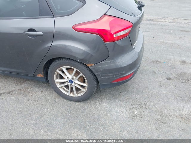 Ford FOCUS SE 2015 1FADP3K27FL278016 Image 6