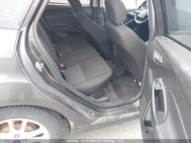 Ford FOCUS SE 2015 1FADP3K27FL278016 Image 8