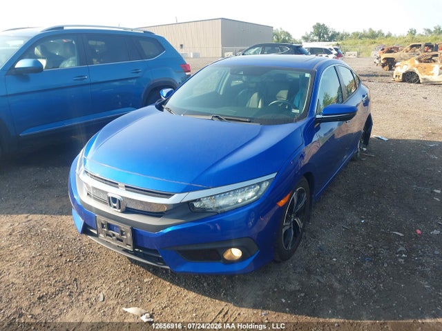 Honda Civic Touring 2017 2HGFC1F99HH103973 Image 2