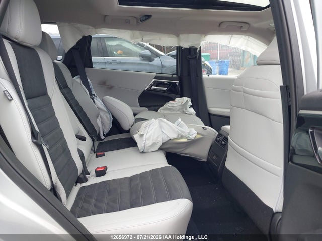 Продаж на аукціоні авто 2025 Mitsubishi Outlander, vin: JA4J4VA80SZ623783, номер лоту: 12656972