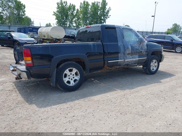 12656990 :رقم المزاد ، 2GTEK19T431375112 vin ، 2003 Gmc New Sierra K1500 مزاد بيع