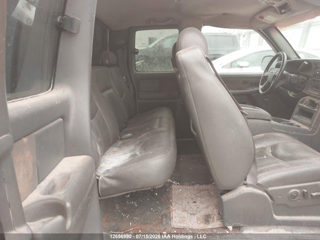 12656990 :رقم المزاد ، 2GTEK19T431375112 vin ، 2003 Gmc New Sierra K1500 مزاد بيع