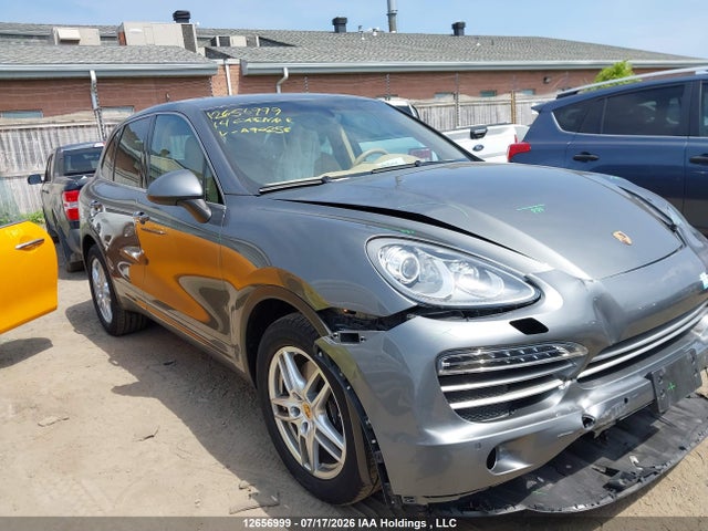 Porsche Cayenne Platinum Edition 2014 WP1AA2A21ELA90258 Image 13