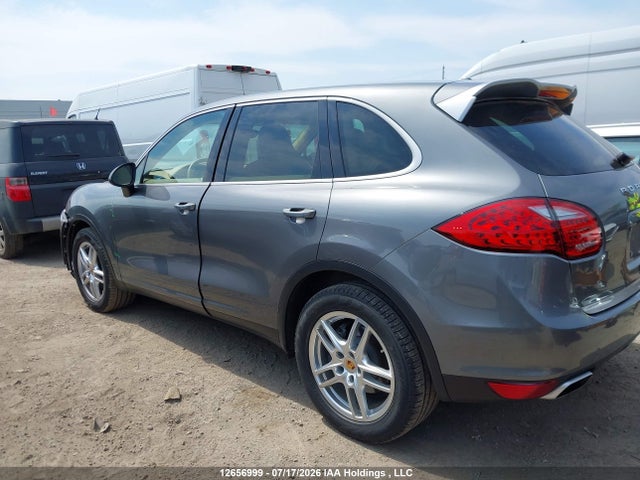 Porsche Cayenne Platinum Edition 2014 WP1AA2A21ELA90258 Image 14