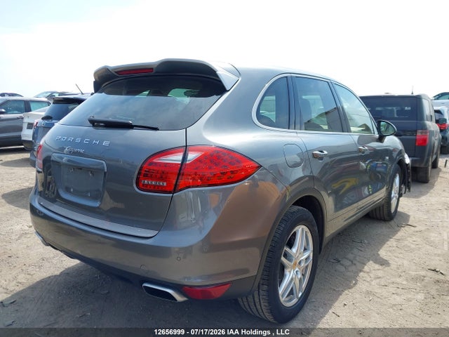 Porsche Cayenne Platinum Edition 2014 WP1AA2A21ELA90258 Image 4