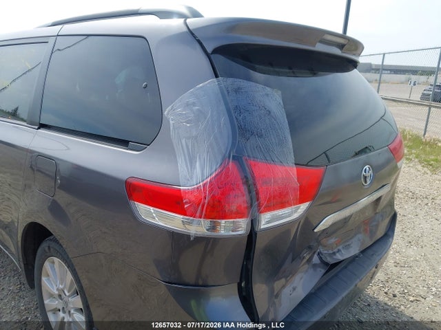 Продажа на аукционе авто 2011 Toyota Sienna Xle/limited, vin: 5TDDK3DC1BS018556, номер лота: 12657032