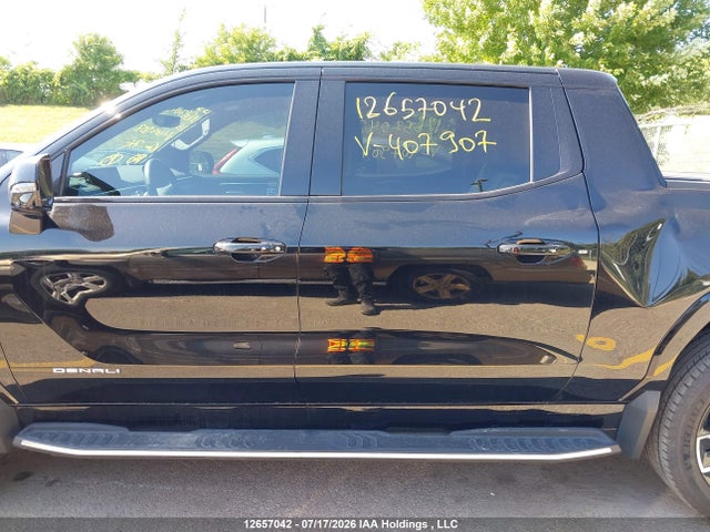 1GT10MED8SU407907 GMC SIERRA DENALI