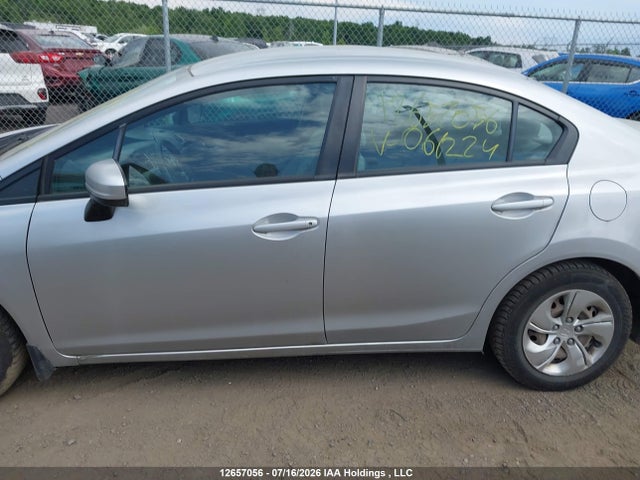 Honda Civic 2015 2HGFB2F46FH061224 Image 14