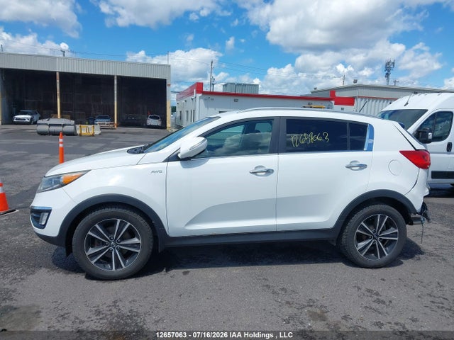2015 Kia Sportage Sx/sx Luxury მანქანა იყიდება აუქციონზე, vin: KNDPCCA60F7793908, აუქციონის ნომერი: 12657063