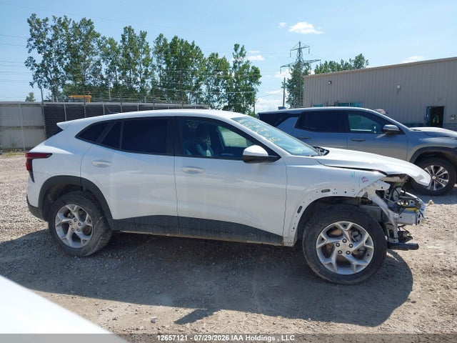 Chevrolet TRAX LS 2025 KL77LFE20SC256544 Image 14