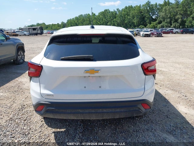 Chevrolet TRAX LS 2025 KL77LFE20SC256544 Image 17