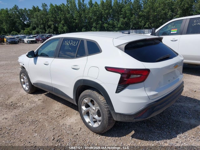Chevrolet TRAX LS 2025 KL77LFE20SC256544 Image 3