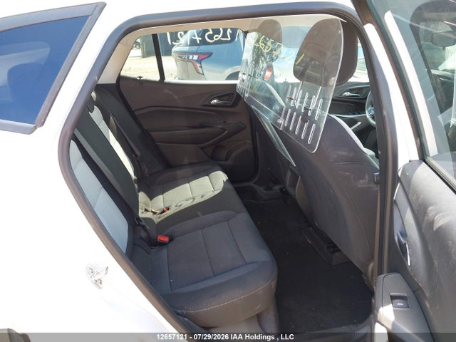 Chevrolet TRAX LS 2025 KL77LFE20SC256544 Image 8