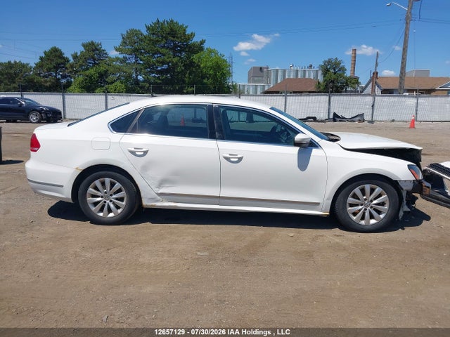 Volkswagen PASSAT S 2015 1VWAV7A39FC045000 Image 14