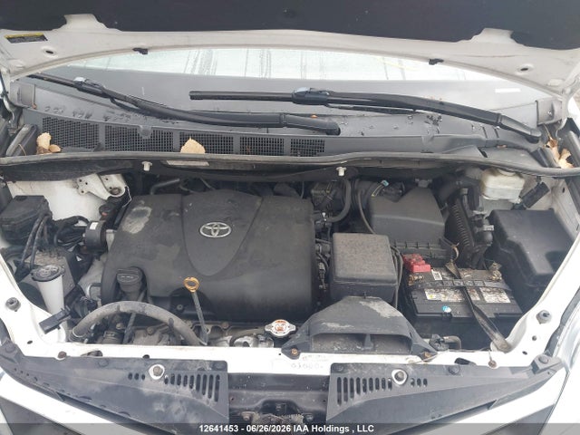 2019 Toyota Sienna Le V6 მანქანა იყიდება აუქციონზე, vin: 5TDKZ3DC5KS008292, აუქციონის ნომერი: 12641453