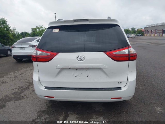 2019 Toyota Sienna Le V6 მანქანა იყიდება აუქციონზე, vin: 5TDKZ3DC5KS008292, აუქციონის ნომერი: 12641453