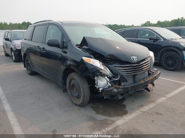Продаж на аукціоні авто 2015 Toyota Sienna, vin: 5TDZK3DC8FS650708, номер лоту: 12657168