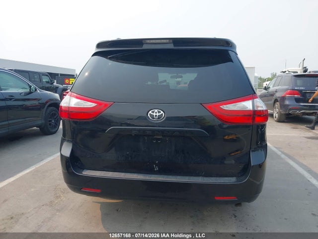 Продаж на аукціоні авто 2015 Toyota Sienna, vin: 5TDZK3DC8FS650708, номер лоту: 12657168