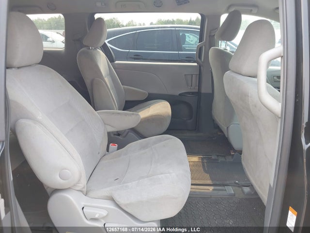 Продаж на аукціоні авто 2015 Toyota Sienna, vin: 5TDZK3DC8FS650708, номер лоту: 12657168
