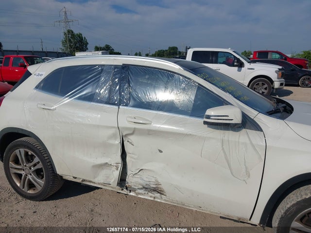 Mercedes-Benz GLA-Class 2017 WDCTG4GB3HJ294923 Image 20