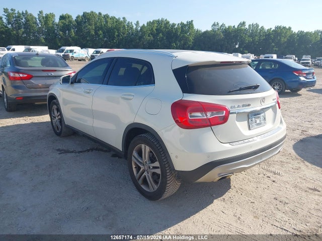 Mercedes-Benz GLA-Class 2017 WDCTG4GB3HJ294923 Image 3