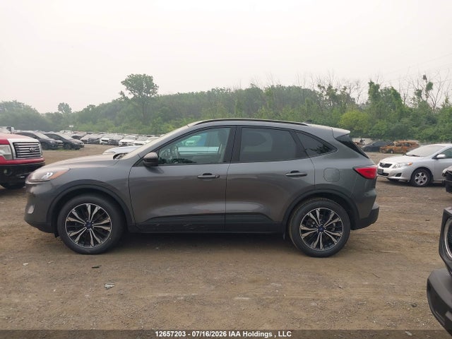Ford ESCAPE SE 2022 1FMCU9G65NUB75551 Image 14