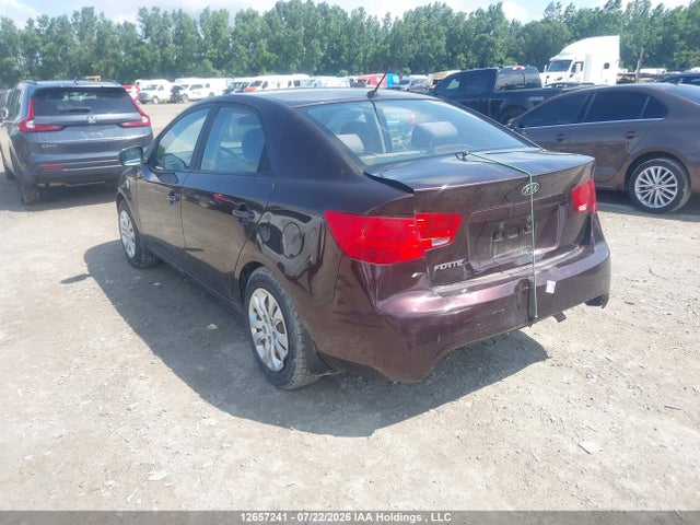 2011 Kia Forte 2.0l Lx მანქანა იყიდება აუქციონზე, vin: KNAFT4A29B5415054, აუქციონის ნომერი: 12657241