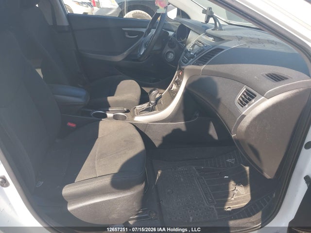 5NPDH4AE8FH631330 Hyundai ELANTRA GL