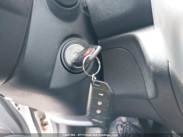 2015 Nissan Versa Note 1.6 S/1.6 Sl/1.6 Sr/1.6 Sv მანქანა იყიდება აუქციონზე, vin: 3N1CE2CP2FL410851, აუქციონის ნომერი: 12657263