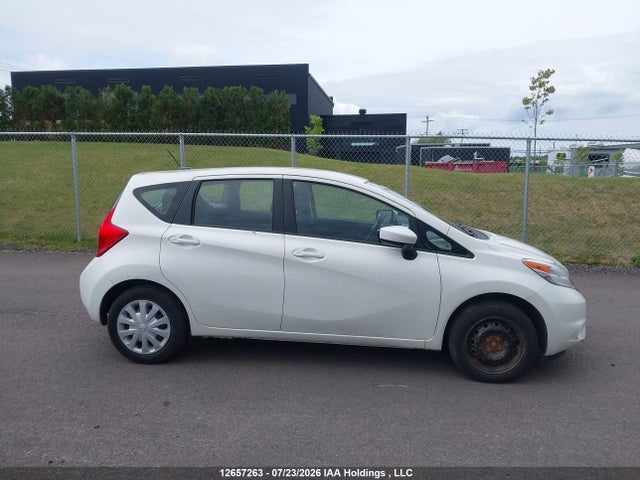 2015 Nissan Versa Note 1.6 S/1.6 Sl/1.6 Sr/1.6 Sv მანქანა იყიდება აუქციონზე, vin: 3N1CE2CP2FL410851, აუქციონის ნომერი: 12657263