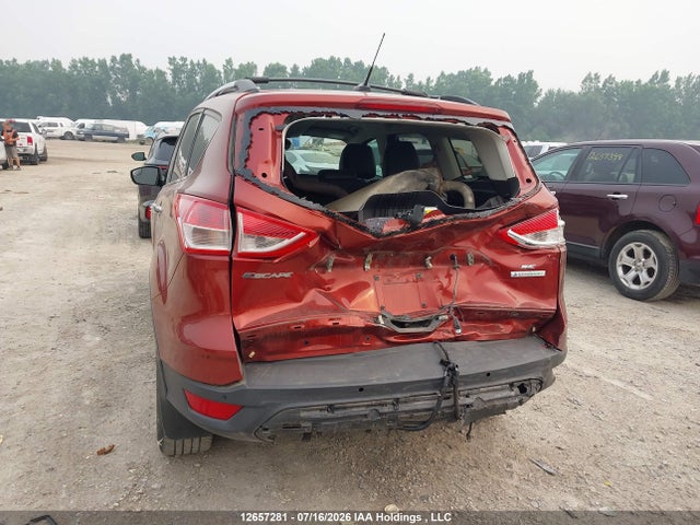 2015 Ford Escape Se მანქანა იყიდება აუქციონზე, vin: 1FMCU0GXXFUB53017, აუქციონის ნომერი: 12657281