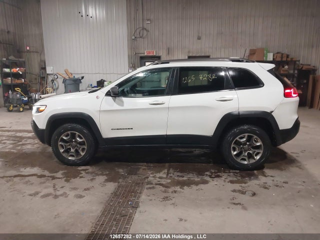 2019 Jeep Cherokee Trailhawk მანქანა იყიდება აუქციონზე, vin: 1C4PJMBN3KD214309, აუქციონის ნომერი: 12657282