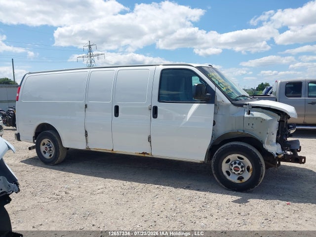 GMC Savana G2500 2017 1GTW7BFF3H1209316 Image 14