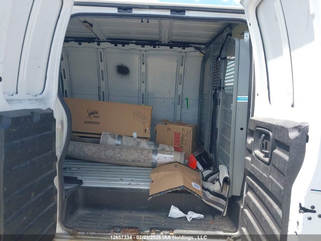 GMC Savana G2500 2017 1GTW7BFF3H1209316 Image 8