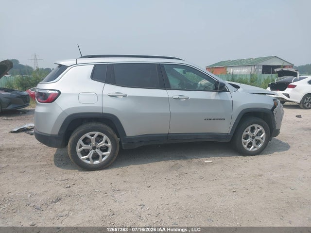 Jeep Compass Latitude 2025 3C4NJDBNXST553960 Image 14