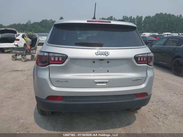 Jeep Compass Latitude 2025 3C4NJDBNXST553960 Image 17