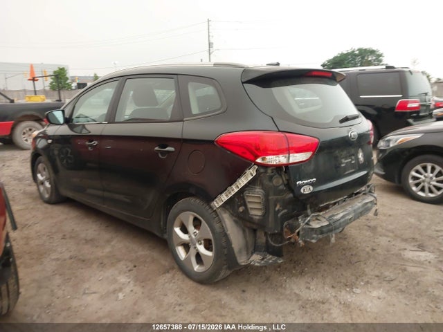 KIA Rondo Lx 2014 KNAHT8A30E7055142 Image 3