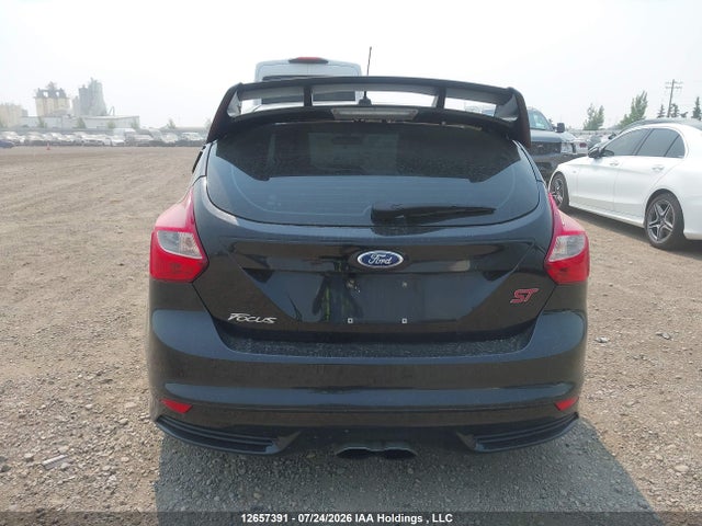 12657391 :رقم المزاد ، 1FADP3L93EL214727 vin ، 2014 Ford Focus St St مزاد بيع
