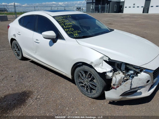 JM1BN1V7XJ1163854 Mazda Mazda3 50th Anniversary Edition/gs/se