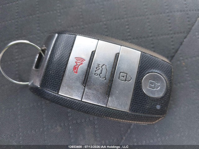 12653408 :رقم المزاد ، 5XYPGDA19JG392299 vin ، 2018 Kia Sorento 2.0l Lx مزاد بيع