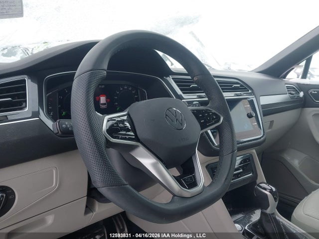 3VV4B7AX9RM068468 Volkswagen Tiguan Highline R-line