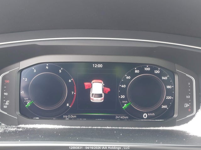 3VV4B7AX9RM068468 Volkswagen Tiguan Highline R-line