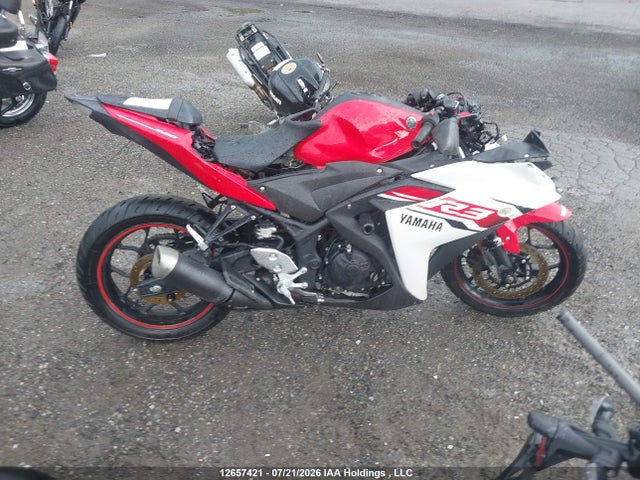 Yamaha YZFR3 2015 MH3RH06N6FK002269 Image 13
