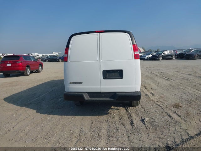Chevrolet Express G2500 2023 1GCWGBFP8P1254274 Image 16