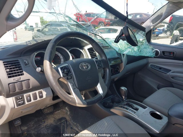 12657437 :رقم المزاد ، 5TFMU4FN7FX027373 vin ، 2015 Toyota Tacoma Double Cab Long Bed مزاد بيع