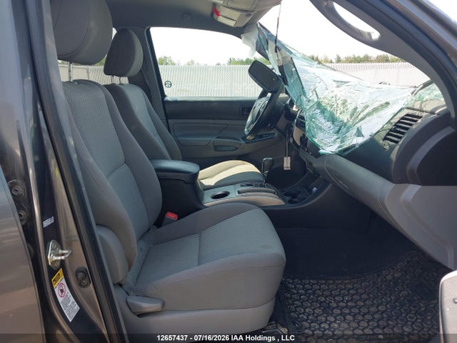 12657437 :رقم المزاد ، 5TFMU4FN7FX027373 vin ، 2015 Toyota Tacoma Double Cab Long Bed مزاد بيع