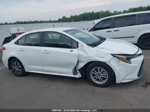 Toyota Corolla 2026 JTDBCMFE4T3149802 Image 13