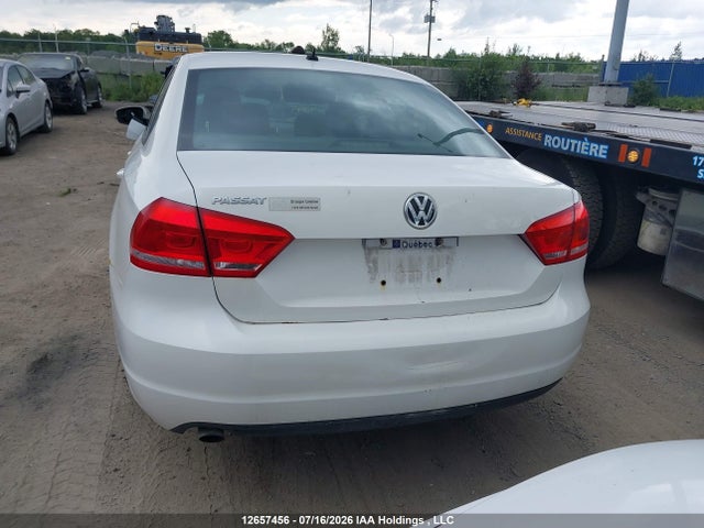 2013 Volkswagen Passat S მანქანა იყიდება აუქციონზე, vin: 1VWAH7A33DC109293, აუქციონის ნომერი: 12657456